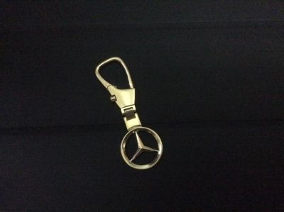 Лот: 5223049. Фото: 1. Золотой брелок, Mercedes, мерседес. Брелоки для ключей