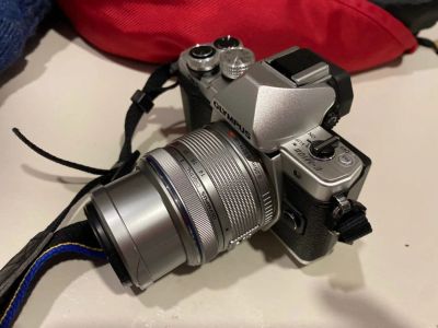 Лот: 17006598. Фото: 1. Фотоаппарат псевдозеркальный olympus... Цифровые компактные