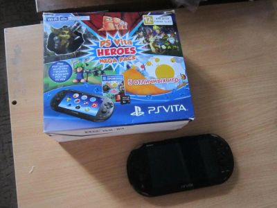 Лот: 6076621. Фото: 1. Игровая консоль Sony PS Vita PCH-2008... Игровые приставки, консоли