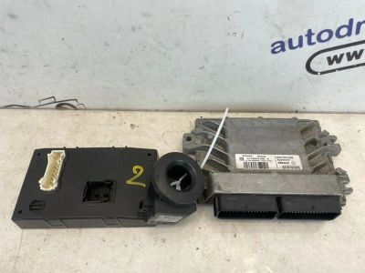 Лот: 24393092. Фото: 1. блок управления ДВС Renault Sandero... Ходовая, подвеска, рулевое управление