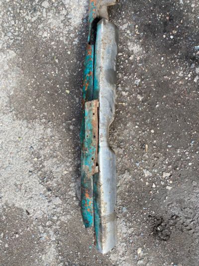 Лот: 19414513. Фото: 1. Бампер с клыком волга газ 21. Кузов
