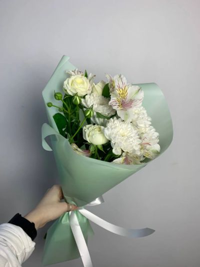 Лот: 25718316. Фото: 1. 4. Букет-комплимент сборный торги... Свежие цветы