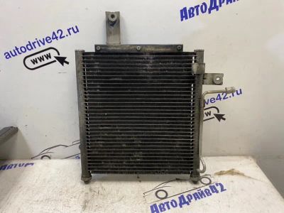 Лот: 21713213. Фото: 1. радиатор кондиционера Mazda Demio... Двигатель и элементы двигателя
