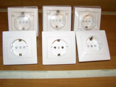 Лот: 17351838. Фото: 1. розетки iek 6 штук одним лотом. Электроустановочные изделия
