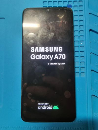 Лот: 19660278. Фото: 1. Дисплей Samsung A70 Oled с рамкой... Дисплеи, дисплейные модули, тачскрины