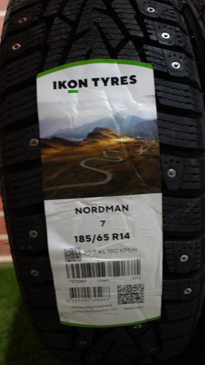 Лот: 23477121. Фото: 1. Зимние шипованные шины Ikon Tyres... Шины