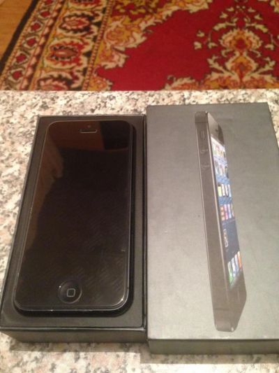 Лот: 4889130. Фото: 1. iPhone 5 Black 16Gb. Смартфоны