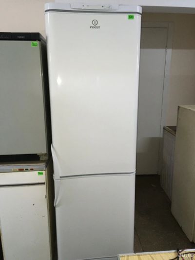 Лот: 13744863. Фото: 1. Холодильник Indesit. Холодильники, морозильные камеры