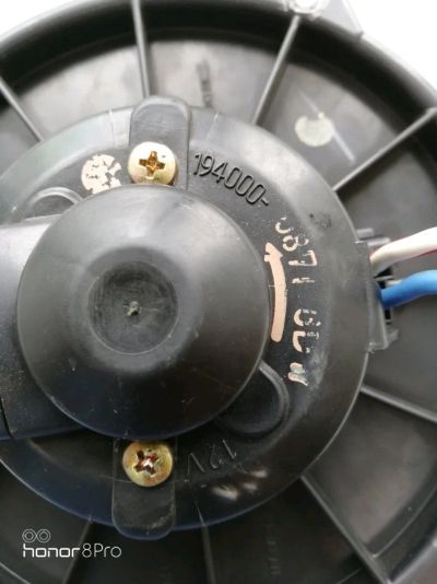 Лот: 14065089. Фото: 1. Мотор отопителя Toyota Opa Vista... Электрооборудование