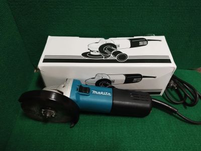 Лот: 20761557. Фото: 1. Болгарка Makita 9558HN(2351К). Электроинструмент