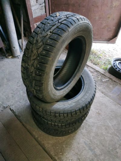 Лот: 18097493. Фото: 1. шины Nokian 185/65 R14. Шины