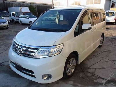Лот: 2428860. Фото: 1. Продам Nissan Serena. Автомобили