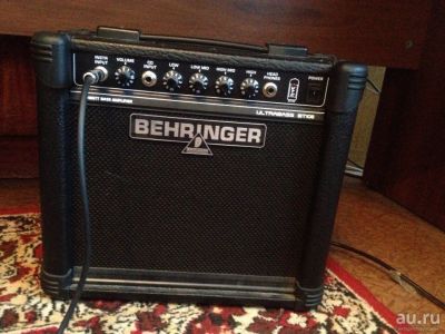 Лот: 8869681. Фото: 1. behringer bt108 ultrabass комбо-усилитель... Гитарные эффекты и комбоусилители