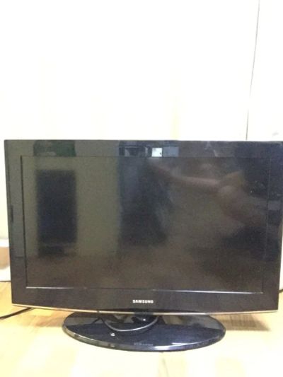 Лот: 15861226. Фото: 1. Телевизор Samsung на 32. Телевизоры