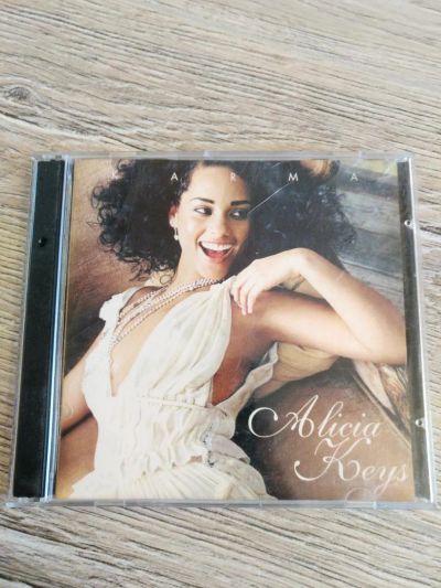 Лот: 11082180. Фото: 1. Диск музыкальный Alicia Keys. Другое (музыкальные инструменты и оборудование)