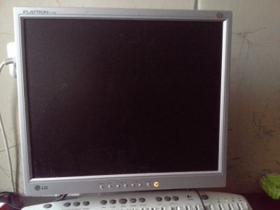 Лот: 14752906. Фото: 1. Монитор LG 17. ЖК-мониторы