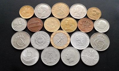 Лот: 11078952. Фото: 1. 20 иностранных монет - одним лотом... Наборы монет