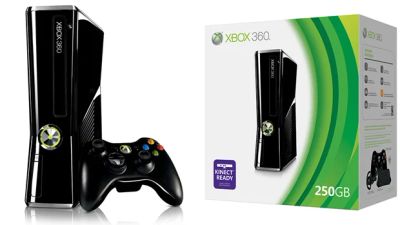 Лот: 11506991. Фото: 1. XBox 360 slim, 2 беспроводных... Игровые приставки, консоли