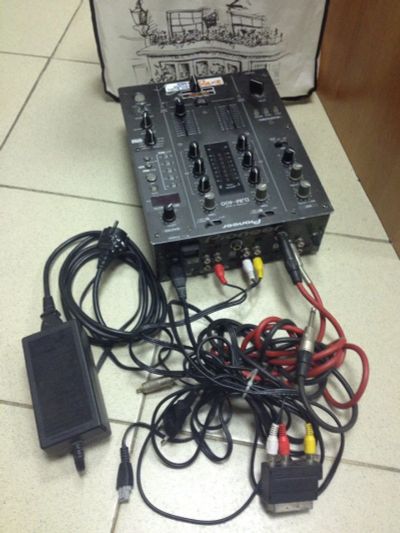Лот: 6333302. Фото: 1. Микшерный пульт Pioneer DJM-400... Микшеры, предусилители, микрофонные эффекты
