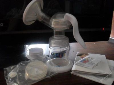 Лот: 1459788. Фото: 1. молокоотсос AVENT. Всё для кормления