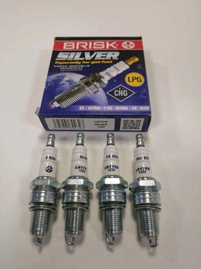 Лот: 19923913. Фото: 1. Свеча BRISK LR17YS Silver ГАЗ... Электрооборудование