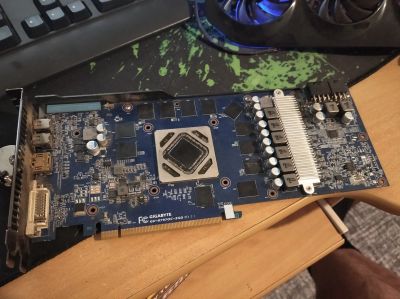 Лот: 16963694. Фото: 1. Видеокарта HD7970 неисправна. Видеокарты