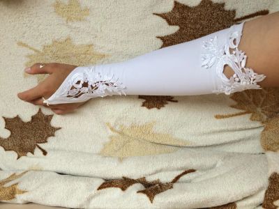 Лот: 8815202. Фото: 1. Перчатки на выпускной / свадьбу... Перчатки, варежки, митенки