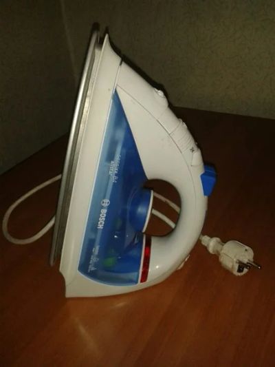 Лот: 5671538. Фото: 1. Утюг Bosch 2400w sensixx B4 allstar. Утюги, парогенераторы, отпариватели