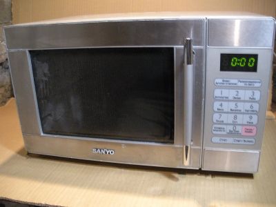 Лот: 17209231. Фото: 1. Микроволновка SANYO EM- G1573W. Микроволновки, мини-печи