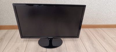 Лот: 25394556. Фото: 1. 24" Монитор Samsung S24D332H черный. ЖК-мониторы