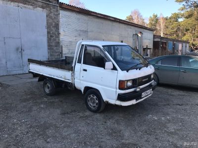 Лот: 13687645. Фото: 1. Продам Toyota Town Ace. Грузовики, автобусы, спецтехника
