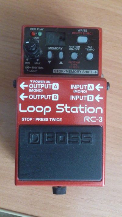 Лот: 4432339. Фото: 1. Boss RC-3 Loop Station. Гитарные эффекты и комбоусилители