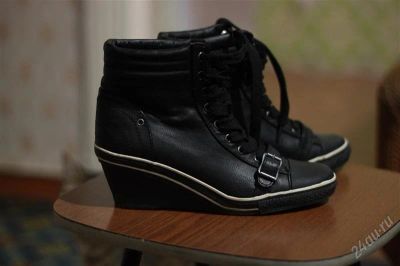 Лот: 2234656. Фото: 1. Ботинки кожзам. Ботинки, полуботинки