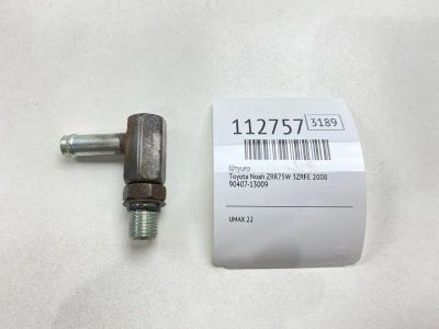 Лот: 25379512. Фото: 1. Штуцер Toyota Noah 2008 9040713009... Двигатель и элементы двигателя