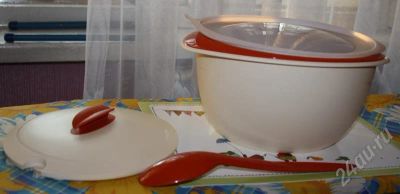 Лот: 451882. Фото: 1. Сервировочное блюдо Tapperware. Другое (посуда, кухонная утварь)