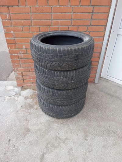 Лот: 19123582. Фото: 1. Nokian 235/50r18 Hakkapeliitta... Шины