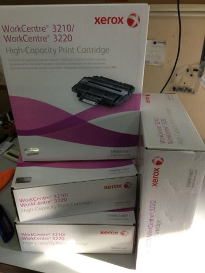 Лот: 7896640. Фото: 1. Картридж оригинальный Xerox 106R01487... Картриджи, расходные материалы