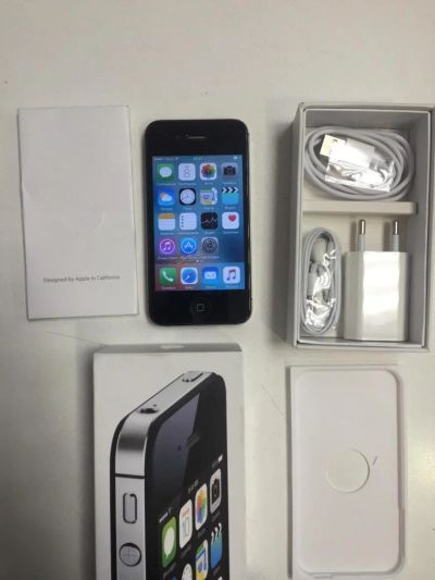 Лот: 7974072. Фото: 1. iPhone 4s 16gb black комплект... Смартфоны