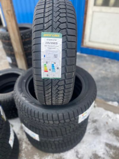 Лот: 24592343. Фото: 1. Зимняя резина 225/55 R-19 "Westlake... Шины
