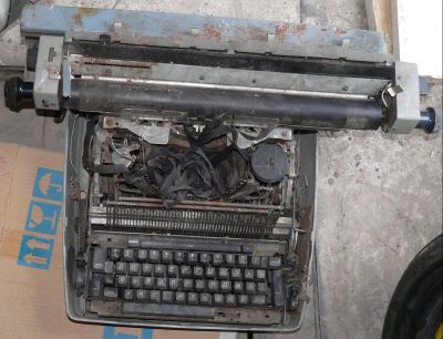 Лот: 11790826. Фото: 1. Советская печатная машинка с признаками... Прочие принтеры