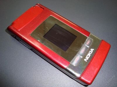Лот: 117218. Фото: 1. Nokia N 76 Red. Кнопочные мобильные телефоны