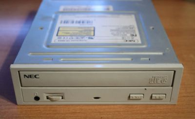 Лот: 5282574. Фото: 1. Привод CD-RW IDE NEC. Приводы CD, DVD, BR, FDD