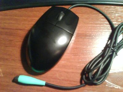 Лот: 141045. Фото: 1. Продам мышку Logitech. Клавиатуры и мыши