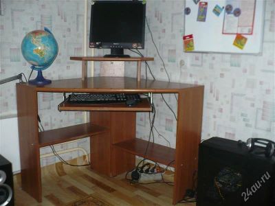 Лот: 2437516. Фото: 1. Стол компьютерный угловой. Столы, стулья, обеденные группы