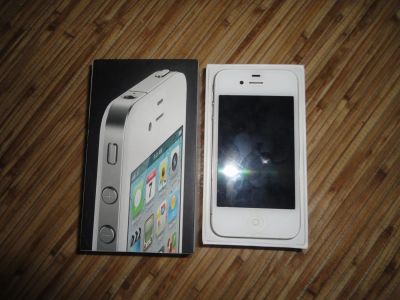 Лот: 9702190. Фото: 1. Iphone 4. Смартфоны