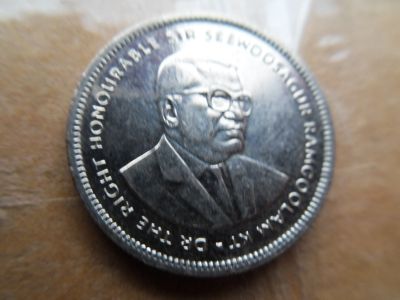 Лот: 16685761. Фото: 1. Маврикий 20 центов 2001. Африка