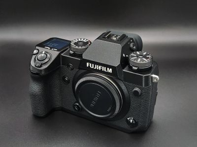 Лот: 20306395. Фото: 1. Fujifilm x-h1 + BG. Цифровые компактные