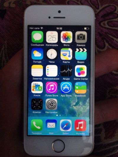 Лот: 4018666. Фото: 1. Новый iPhone 5S Gold 16Gb. Смартфоны