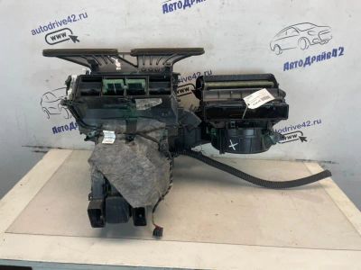 Лот: 24240769. Фото: 1. корпус отопителя Skoda Octavia... Двигатель и элементы двигателя
