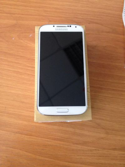 Лот: 4196309. Фото: 1. Samsung Galaxy s4 i9500 белый. Смартфоны